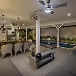 Exquisite 4Br Villa Oasis In Central Seminyak, Bali