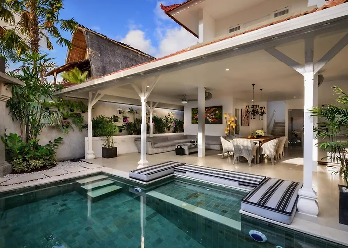 Exquisite 4Br Villa Oasis In Central Seminyak, Bali