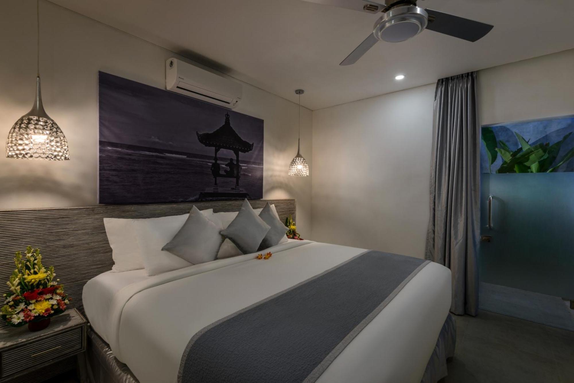 Exquisite 4br Oasis In Seminyak, Bali Villa