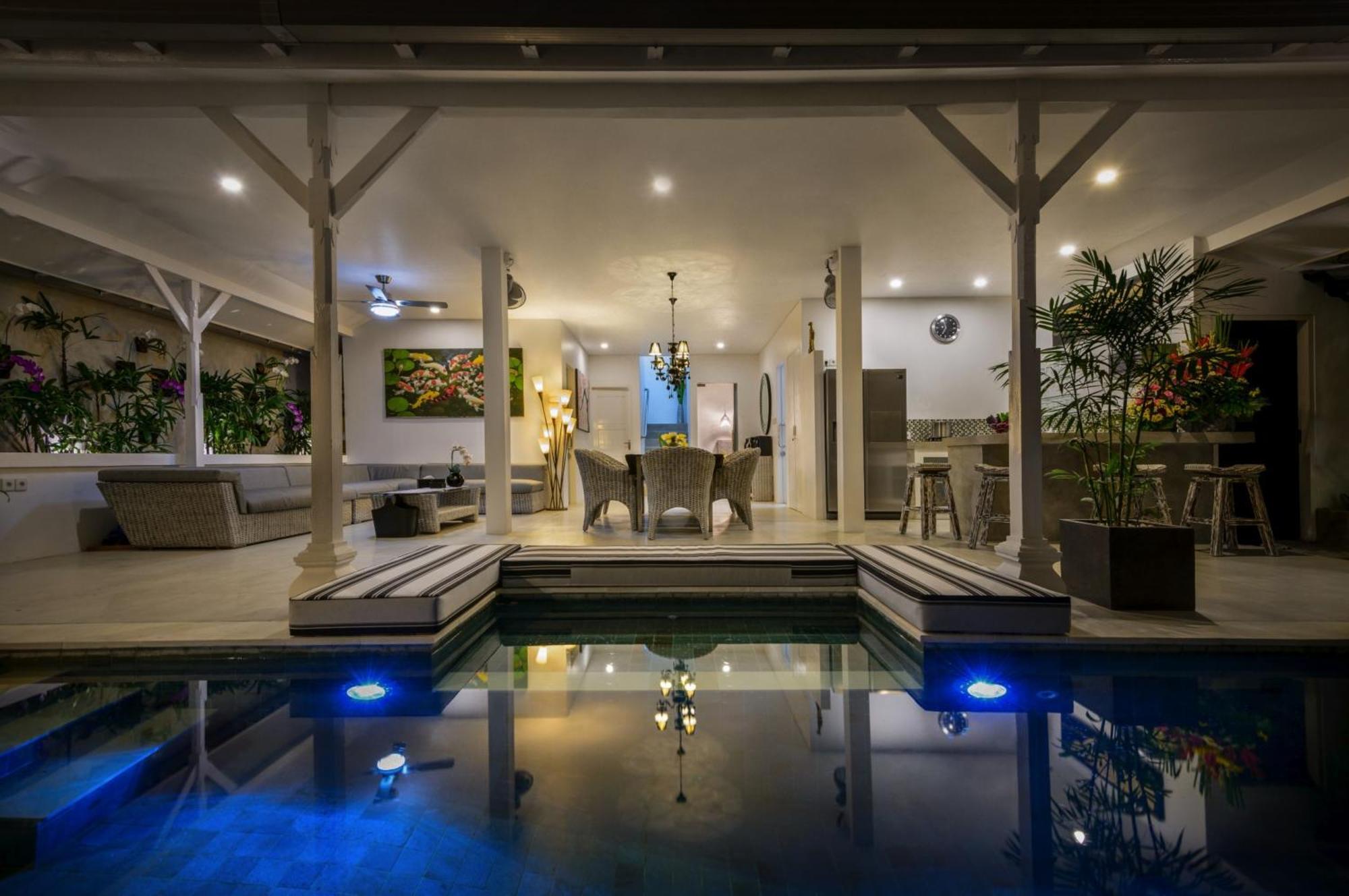 Exquisite 4br Oasis In Seminyak, Bali Villa Seminyak (Bali)